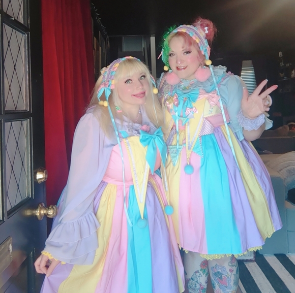 Meet your Posh Ambassador, Emily - Picture 3 of 14